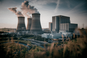 Flamanville : dix jours de plus à l'arrêt, EDF recale son EPR sous contrôle serré