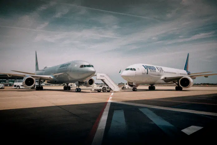 Boeing livre 367 appareils en sept mois, Airbus ne garde que 51 avions d'avance