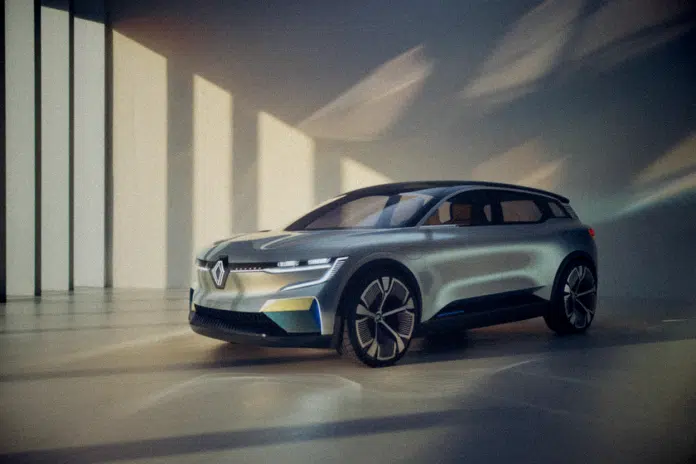 Le Renault Scenic électrique pourrait afficher 500 chevaux : une version sportive en préparation