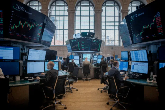 La Fed maintient ses taux et affiche un ton plus ferme, le CAC 40 reprend 0,84%