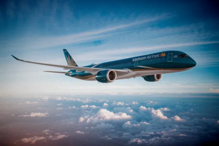 Vietnam Airlines commande cinq Airbus A350 après la visite d'Emmanuel Macron